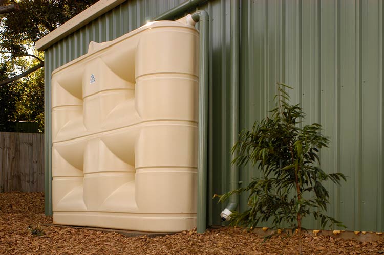 3000-litre-slimline-rain-water-tank-plumbed-to-shed